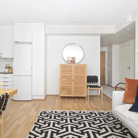 Stylish Nordic 2br With Sauna - Steps From The Cathedral