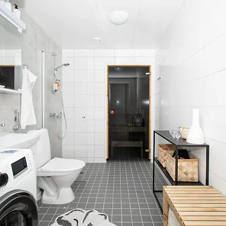 Stylish Nordic 2br With Sauna - Steps From The Cathedral *
