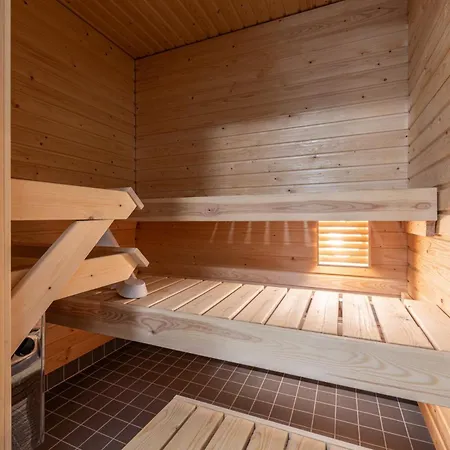 Stylish Nordic 2br With Sauna - Steps From The Cathedral