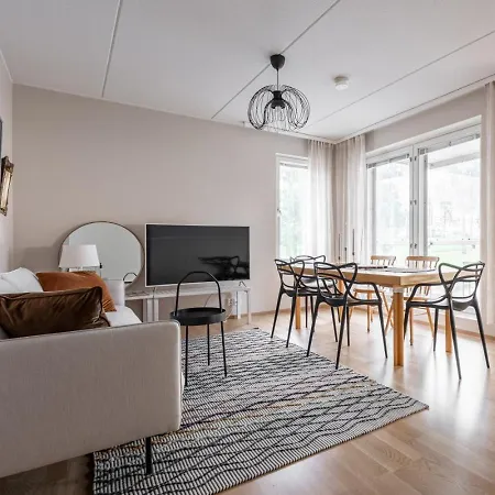 Stylish Nordic 2br With Sauna - Steps From The Cathedral Appartement
