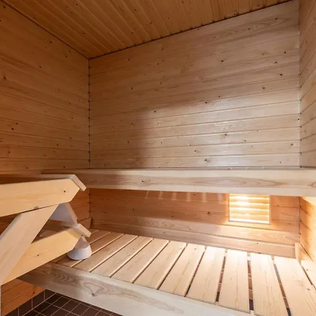 Stylish Nordic 2br With Sauna - Steps From The Cathedral Appartement