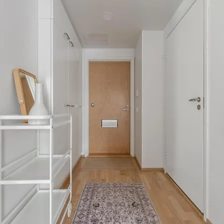 Stylish Nordic 2br With Sauna - Steps From The Cathedral Appartement *