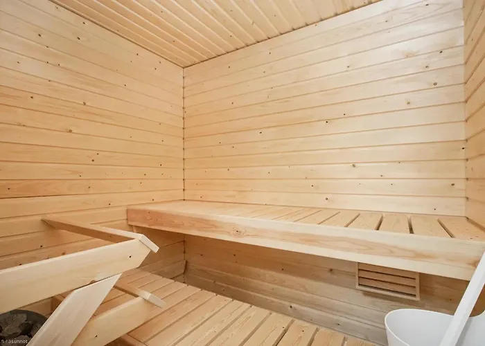Stylish Nordic 2br With Sauna - Steps From The Cathedral * 库奥皮奥