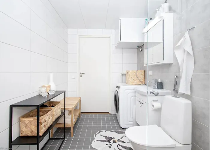 Huoneisto Stylish Nordic 2br With Sauna - Steps From The Cathedral Kuopio