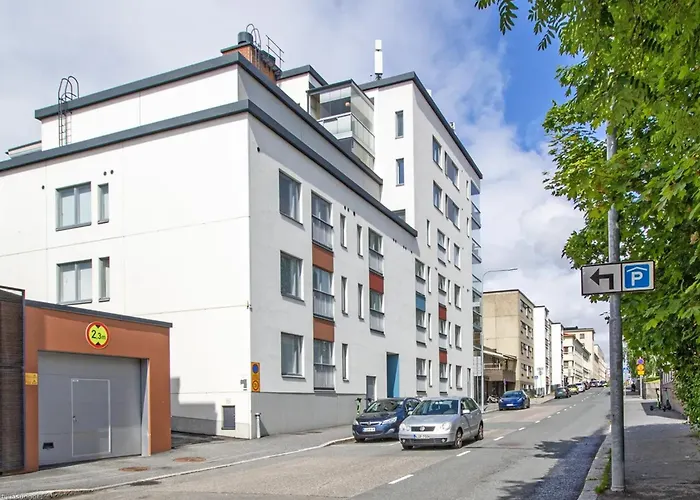 Stylish Nordic 2br With Sauna - Steps From The Cathedral 公寓